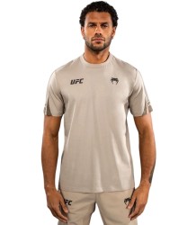 UFC by Venum T-Shirt mit kurzen Ärmeln „Authentic Fight Week Unity Sand“